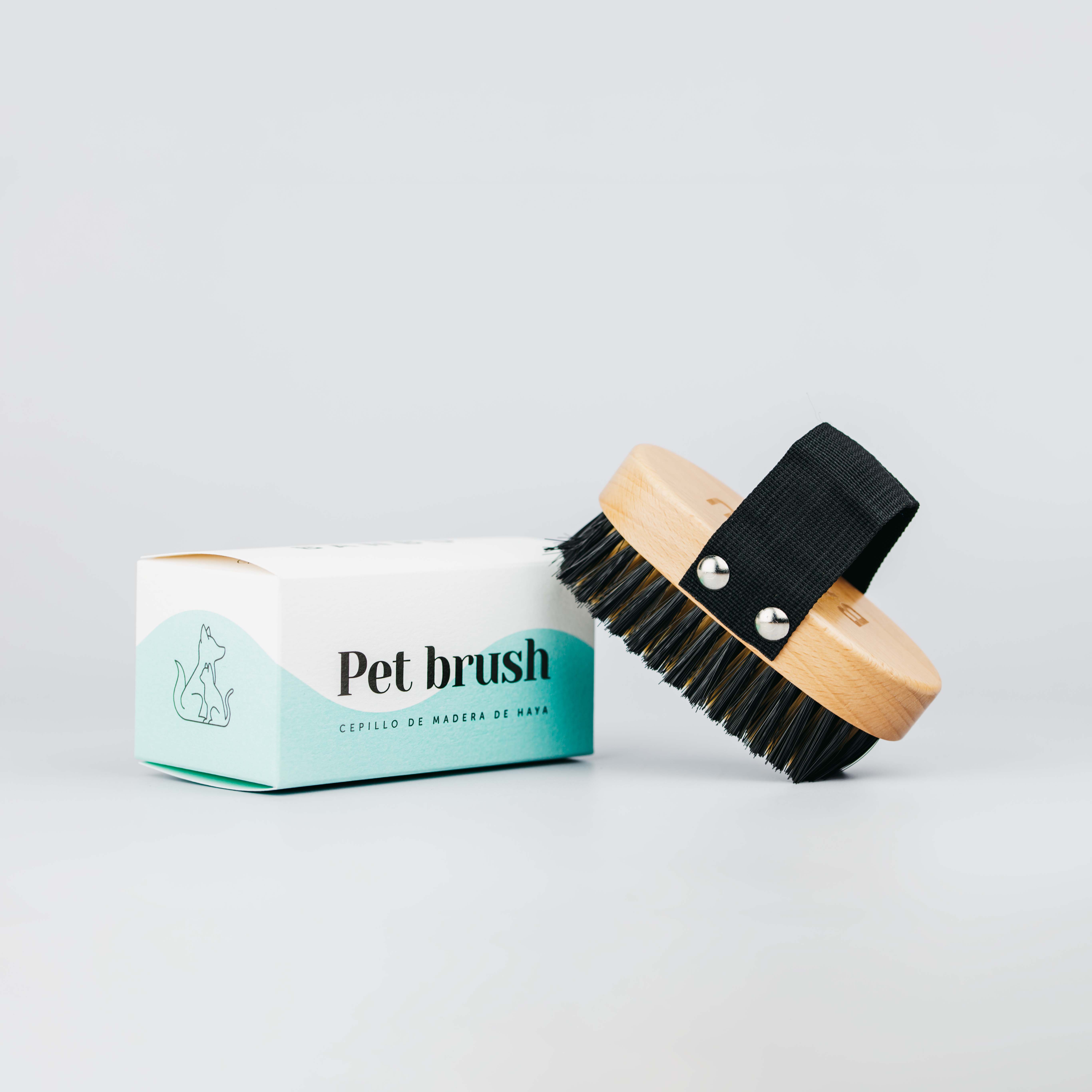 cepillo para mascotas con embalaje